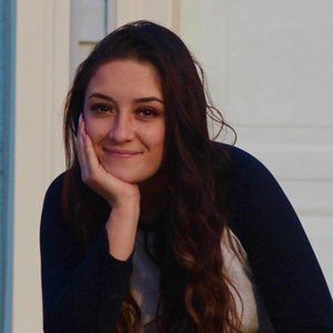 Meet your Posher, Leila